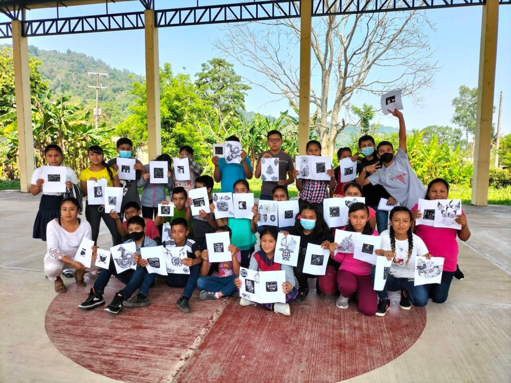 CLASES EN ESCUELAS